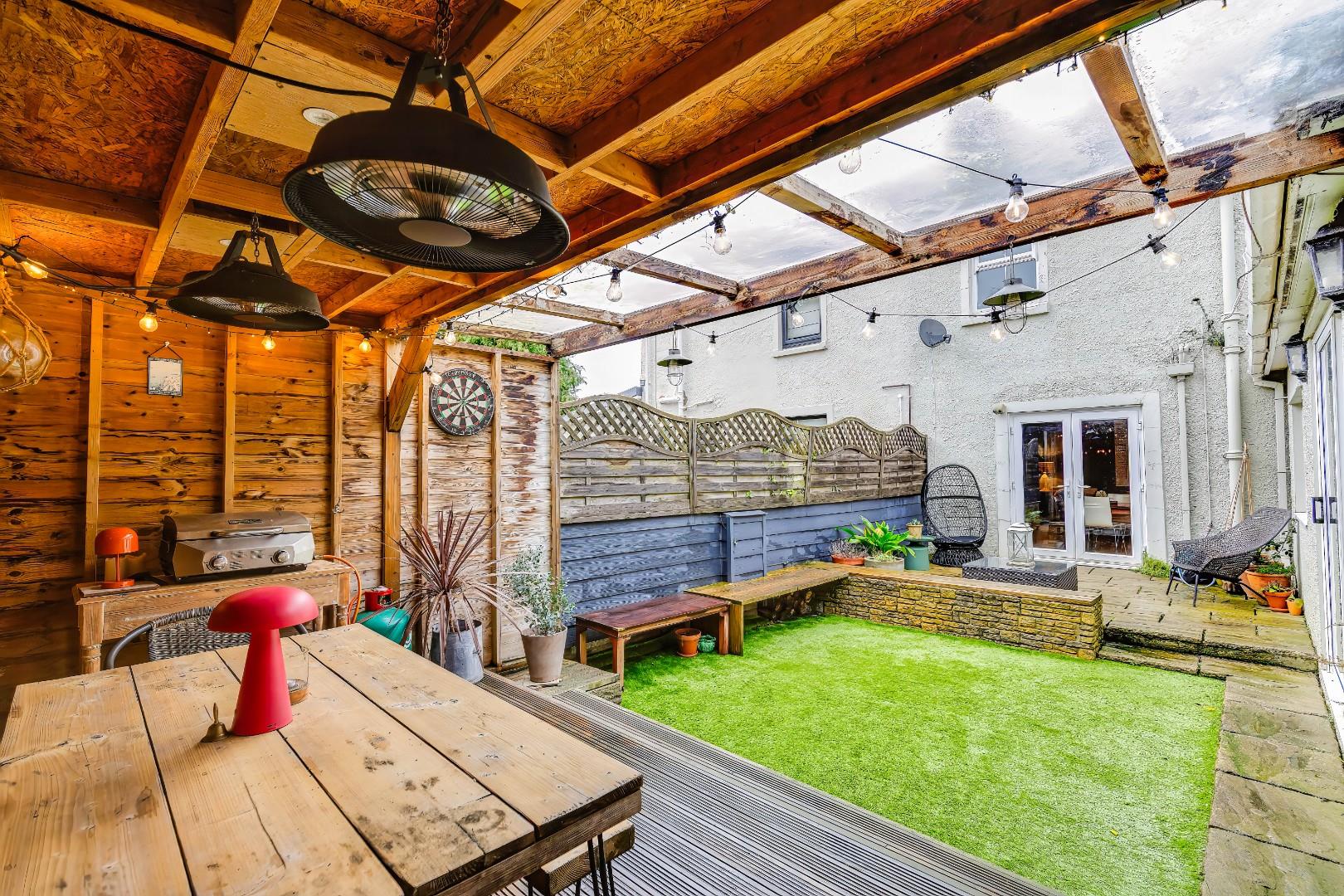 Borough Close, Cowbridge, Vale of Glamorgan, CF71 7BN